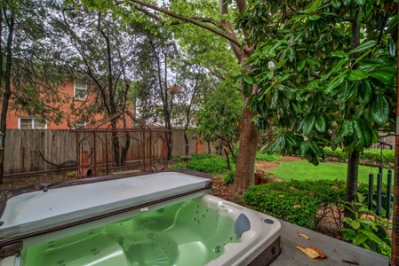 Historic House in Clinton For Sale - image 5