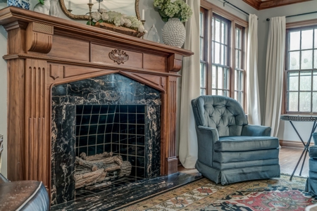 Historic House in Clinton For Sale - image 11