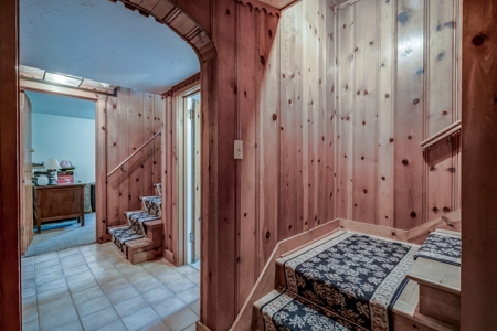 Historic House in Clinton For Sale - image 27