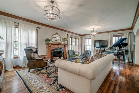 Historic House in Clinton For Sale - image 18
