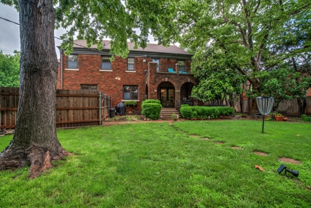 Historic House in Clinton For Sale - image 32