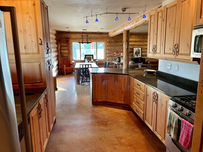 Colorado Custom Log Home with Shop on 40 acres For Sale - image 12