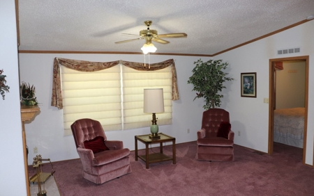 Year Round Mountain Living! - image 16