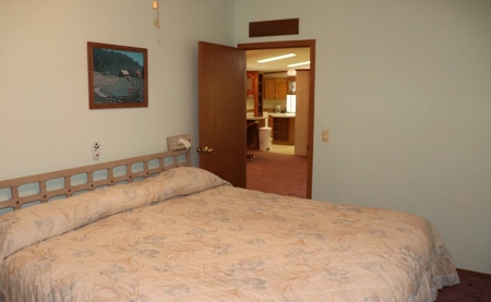 Year Round Mountain Living! - image 20