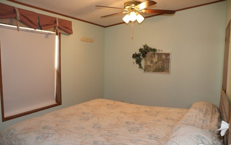 Year Round Mountain Living! - image 19