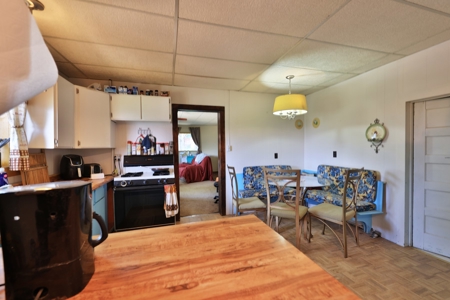 Horse Property with Custom Home, Irrigation and Guest Home - image 30