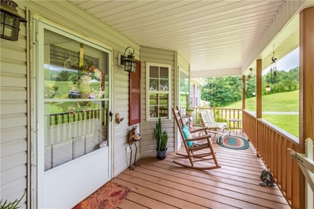 Mountain Home in North Georgia - image 6