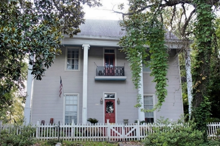 Historic 5 Bedroom, 2.5 Bath Home for Sale Magnolia, MS - image 5