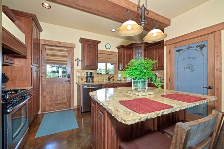 Custom Mountain Home - image 28