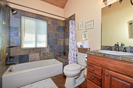 Custom Mountain Home - image 34