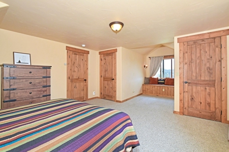 Custom Mountain Home - image 12