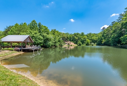 Historic Lakefront Home / Cleveland, GA - image 43