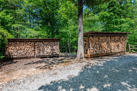 Historic Lakefront Home / Cleveland, GA - image 46