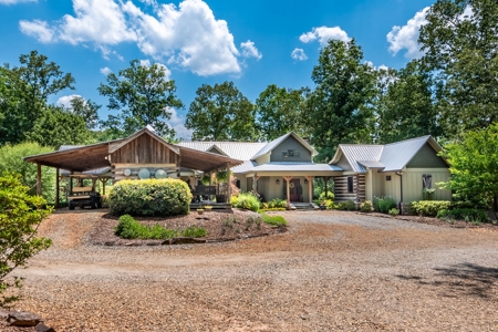 Historic Lakefront Home / Cleveland, GA - image 11