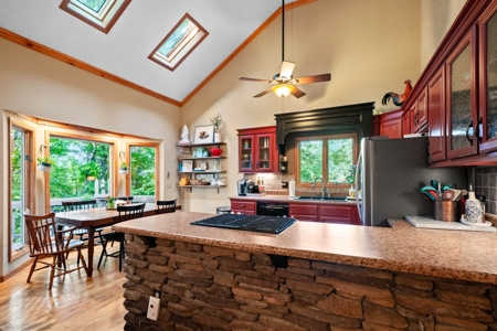 Watauga County Mountain Home for Sale Near Blue Ridge Parkway - image 14
