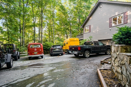 Watauga County Mountain Home for Sale Near Blue Ridge Parkway - image 39