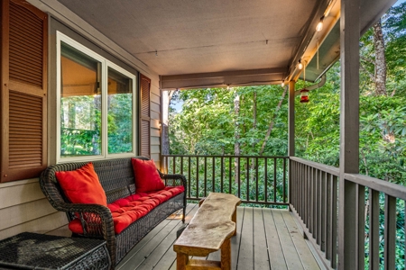 Watauga County Mountain Home for Sale Near Blue Ridge Parkway - image 6