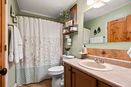Watauga County Mountain Home for Sale Near Blue Ridge Parkway - image 27
