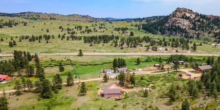 Only 40 Minutes From Fort Collins! - image 36