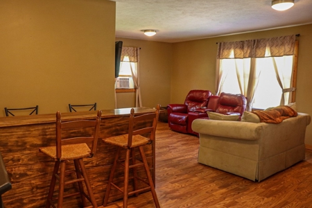 Beautiful Log Home for Sale in Narrows VA! - image 9