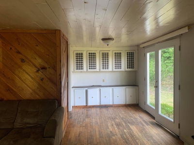 Pending Country Home on 6.87 +/- Acres in Burkesville, KY - image 12