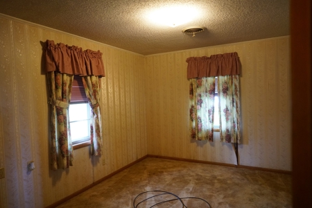 Country Golf Course Homesite, Barn, Poteau, Ok - image 18