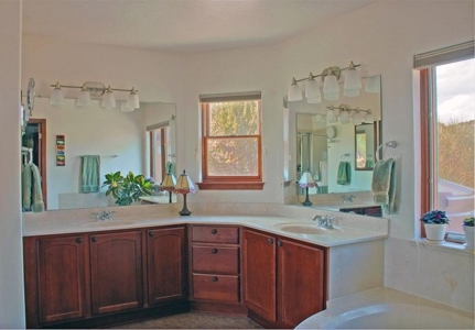 Mountainair, NM Country Home in Torrance County on 20± Acres - image 12
