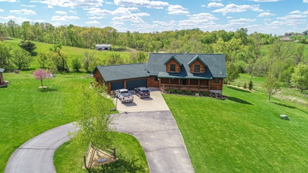 Beautiful Log Home for Sale Anamosa Iowa - image 32