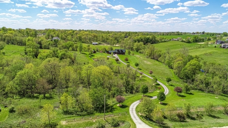 Beautiful Log Home for Sale Anamosa Iowa - image 27