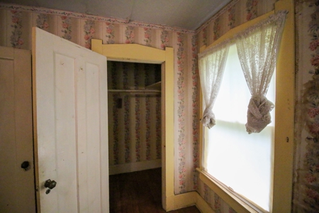 Online Auction Country Home on Acreage Archie, MO - image 35