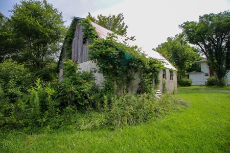 Online Auction Country Home on Acreage Archie, MO - image 42