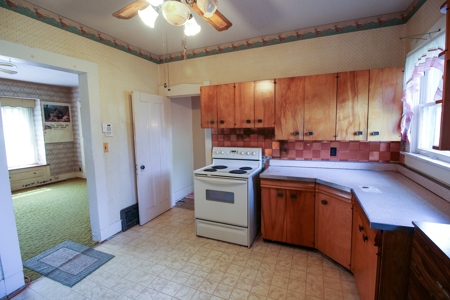 Online Auction Country Home on Acreage Archie, MO - image 16