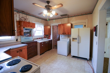 Online Auction Country Home on Acreage Archie, MO - image 12