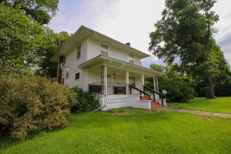 Online Auction Country Home on Acreage Archie, MO - image 9