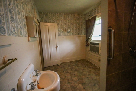 Online Auction Country Home on Acreage Archie, MO - image 30