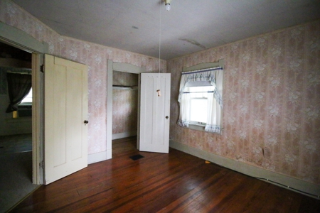 Online Auction Country Home on Acreage Archie, MO - image 32