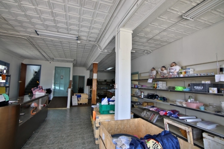 Large Commercial Property in MO - image 7