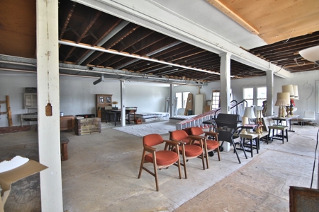 Large Commercial Property in MO - image 19