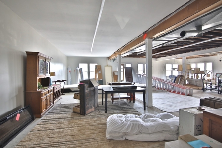Large Commercial Property in MO - image 21