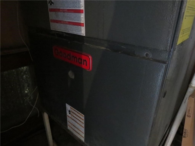 65,936 sq ft Facility with Large Parking Area and Garage - image 16