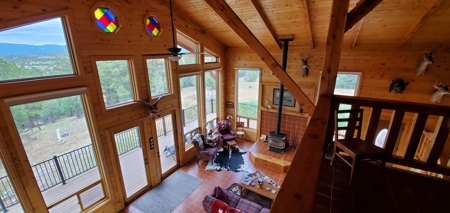 Great Mountain Home with superb amenities - image 5