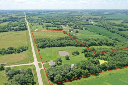 Acreage with Ponds and Timber on Paved Road in Southern Iowa - image 3