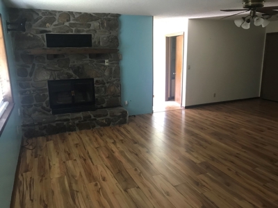 Home minutes from Greers Ferry Lake in Clinton Arkansas - image 16