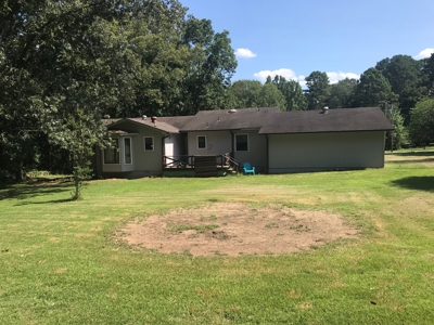 Home minutes from Greers Ferry Lake in Clinton Arkansas - image 7