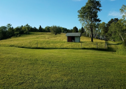 Immaculate Coastal Farmhouse - image 24