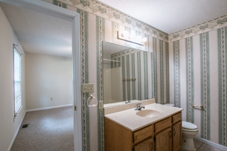 One Level Home for Sale in Abingdon VA - image 32