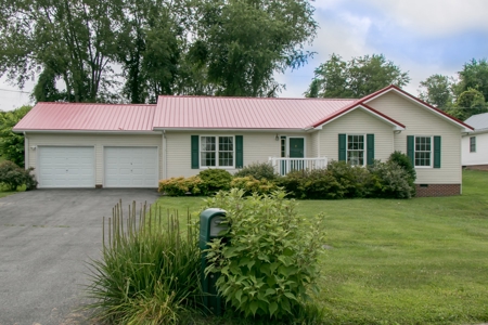 One Level Home for Sale in Abingdon VA - image 2