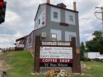 Commercial Building Fully Leased For Sale Montrose Colorado - image 1