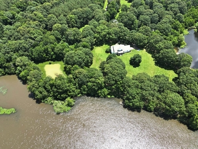 4 Bed/3.5 Bath Waterfront Home for Sale Southwest MS - image 39