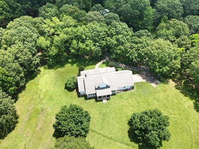 4 Bed/3.5 Bath Waterfront Home for Sale Southwest MS - image 35